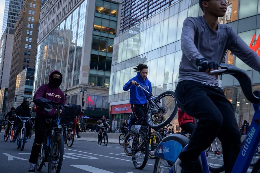NYC cycling traffic laws