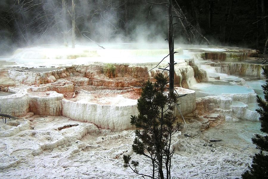 calcium-rich thermal spring