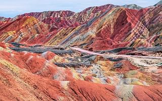 What are some of the most and least visited tourist attractions in the world?